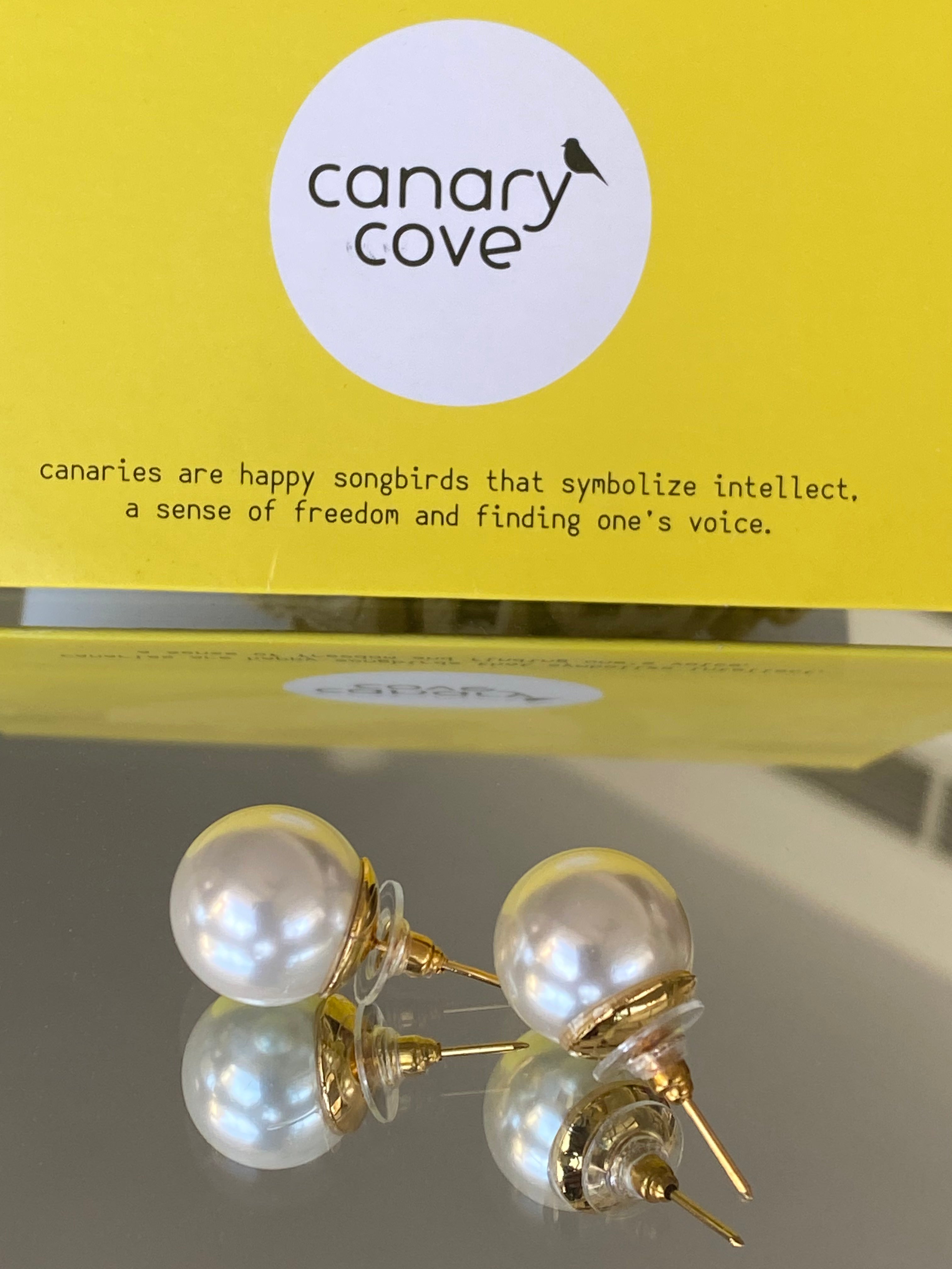 Statement White Pearl studs